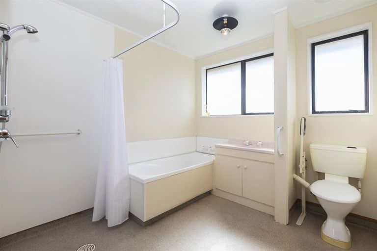 Photo of property in 2/361 Main South Road, Hornby, Christchurch, 8042