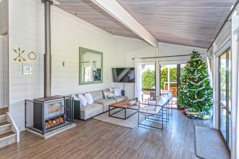 Photo of property in 13 Braddock Grove, Pauanui, Hikuai, 3579