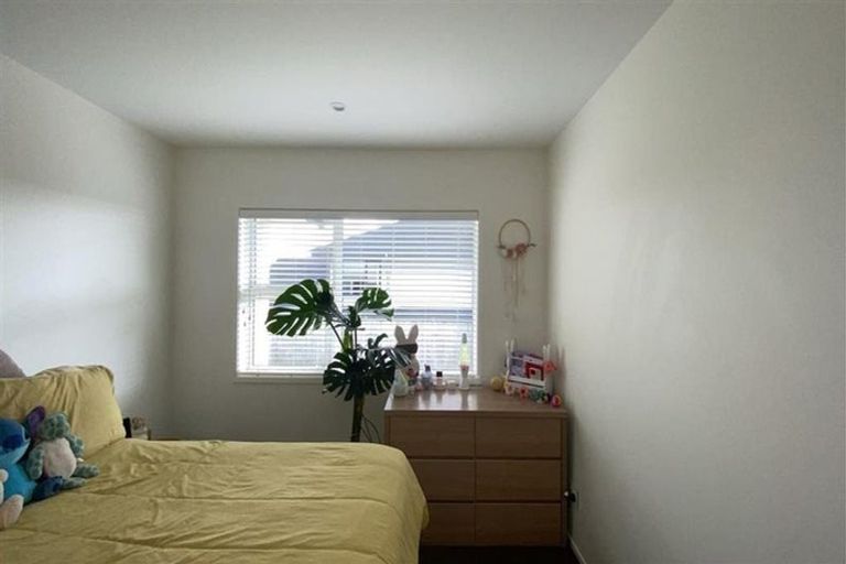 Photo of property in 7 Kingfisher Road, Silverdale, 0932