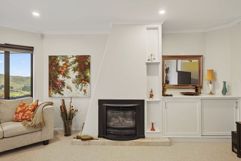 Photo of property in 46 Rockview Place, Mount Pleasant, Christchurch, 8081