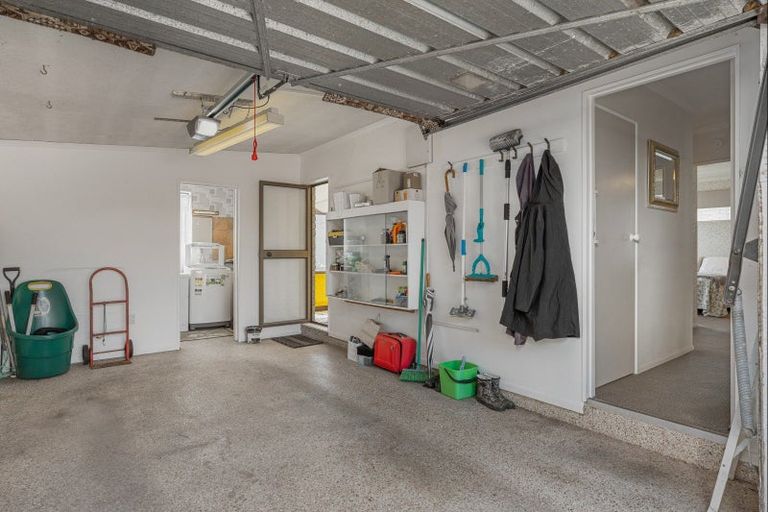 Photo of property in 5b Clemow Road, Fitzroy, New Plymouth, 4312