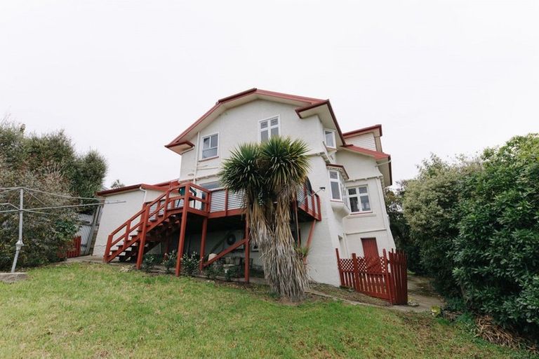 Photo of property in 35 Wharfe Street, South Hill, Oamaru, 9400