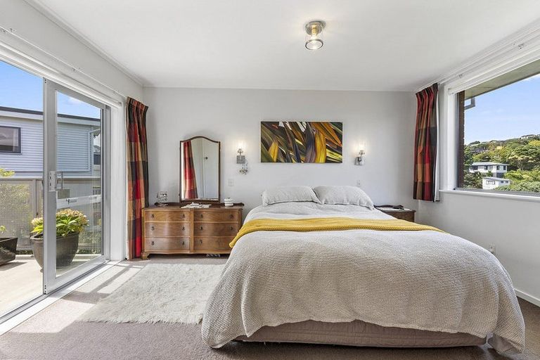 Photo of property in 45 Kiriwai Road, Paremata, Porirua, 5024