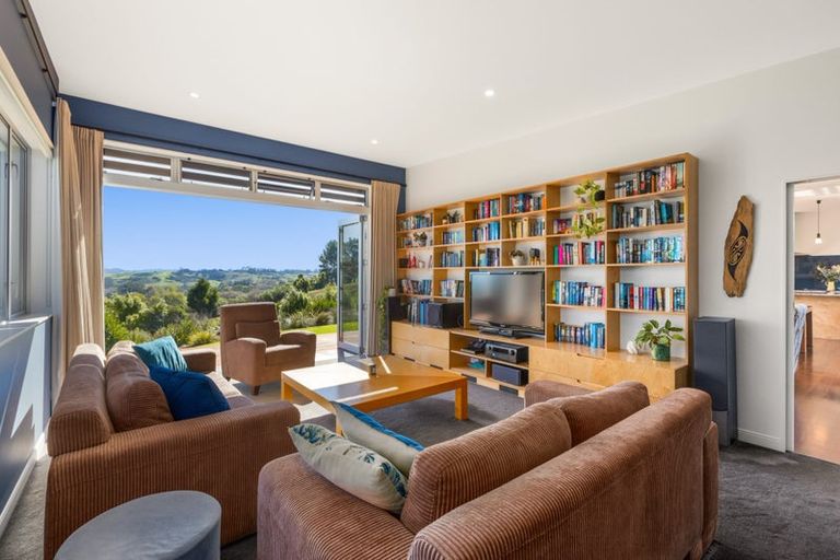 Photo of property in 127 Hauora Lane, Waitoki, Kaukapakapa, 0871