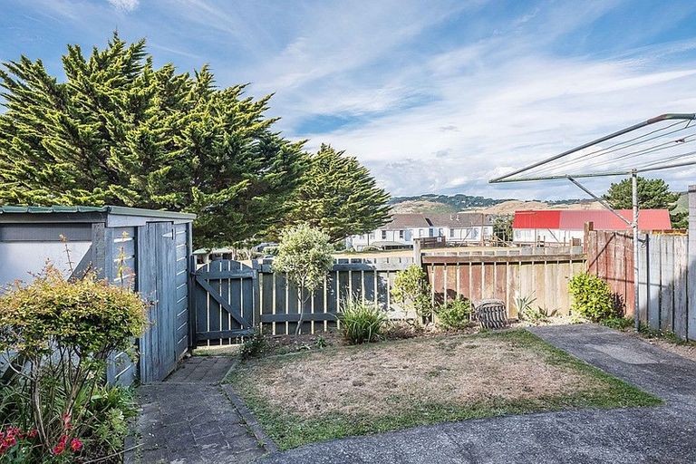 Photo of property in 72 Cunliffe Street, Churton Park, Wellington, 6037