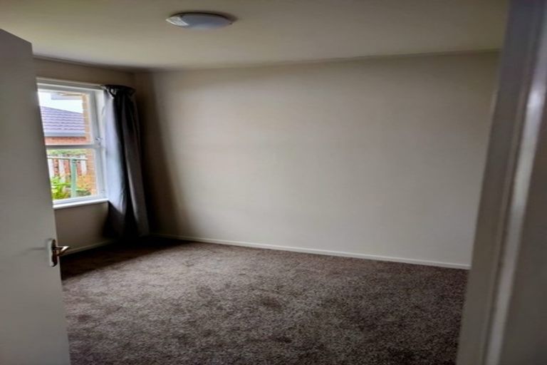 Photo of property in 222 Te Atatu Road, Te Atatu South, Auckland, 0610