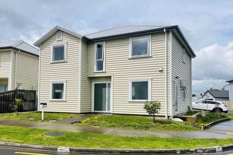 Photo of property in 7 Warbler Crescent, Papakura, 2110