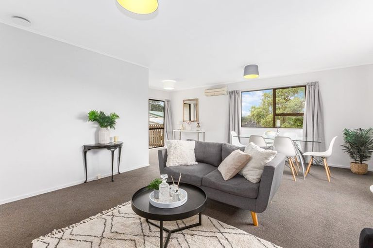 Photo of property in 19 Staithes Drive North, Whitby, Porirua, 5024