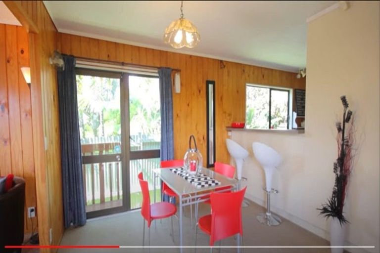 Photo of property in 1/20 Yeovil Road, Te Atatu Peninsula, Auckland, 0610