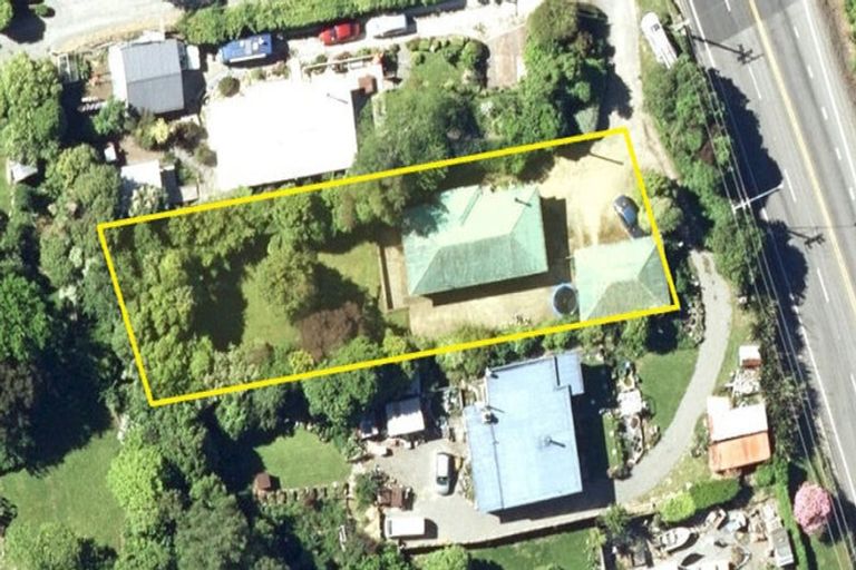 Photo of property in 19 Main Road, Havelock, 7100