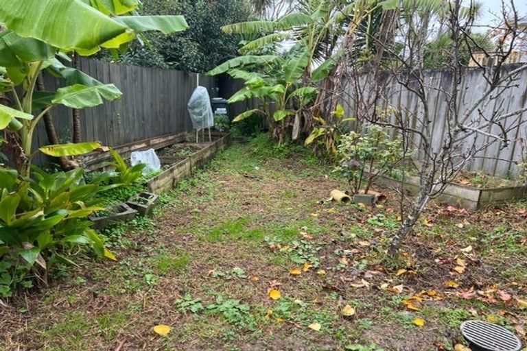 Photo of property in 311 Beach Haven Road, Birkdale, Auckland, 0626