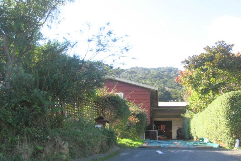 Photo of property in 3 Pitoitoi Road, Days Bay, Lower Hutt, 5013