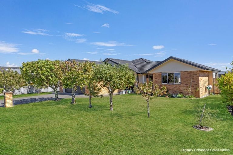 Photo of property in 9 Magnolia Rise, Waipahihi, Taupo, 3330