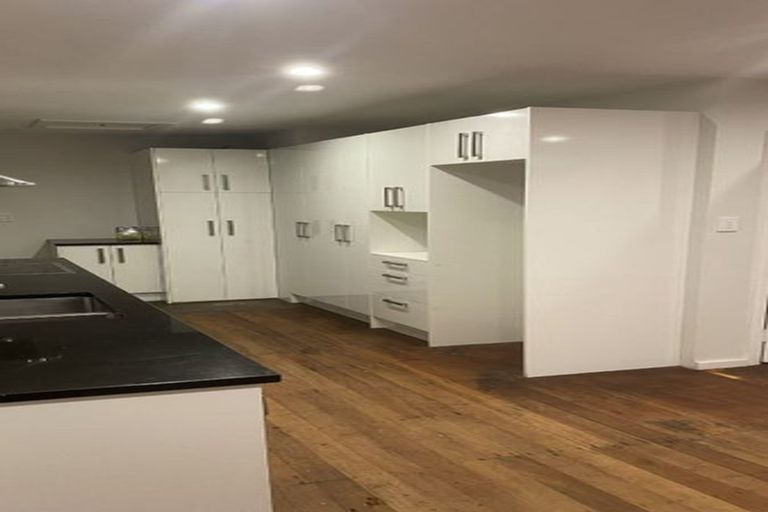 Photo of property in 220 Naenae Road, Naenae, Lower Hutt, 5011