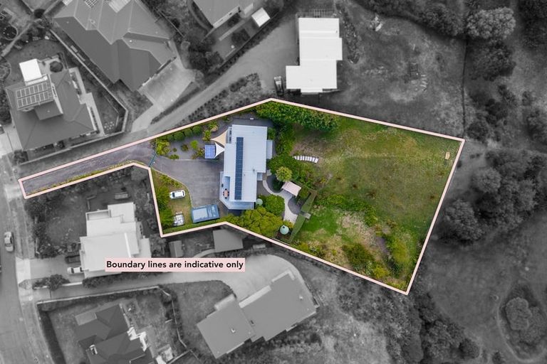 Photo of property in 11 Pharazyn Avenue, Waikanae Beach, Waikanae, 5036