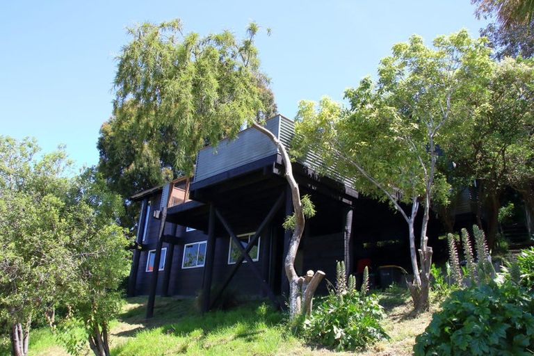 Photo of property in 35 Ticehurst Road, Lyttelton, 8082