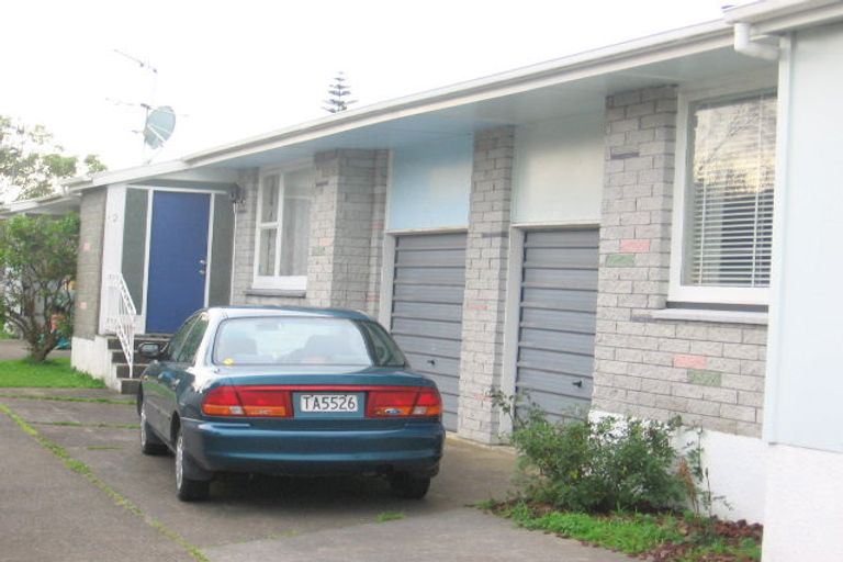 Photo of property in 3/17 Porutu Street, Fairfield, Lower Hutt, 5011