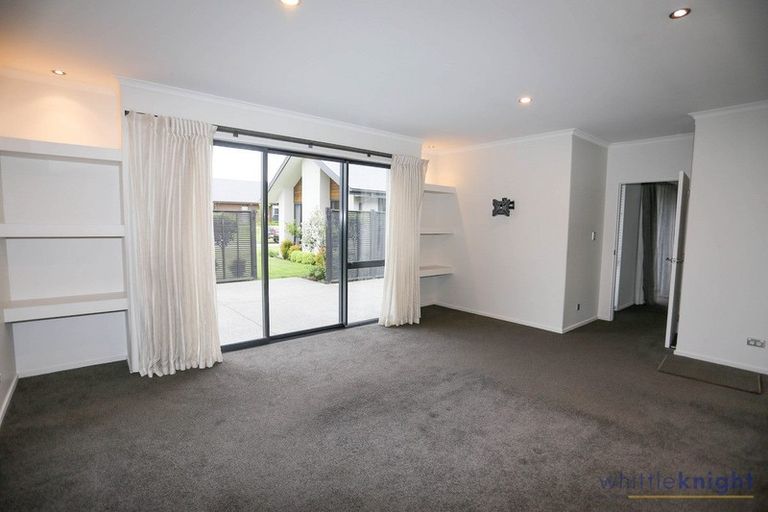 Photo of property in 70 Bluestone Drive, Parklands, Christchurch, 8083