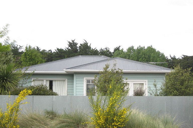 Photo of property in 21 Broadway Avenue, Waikuku Beach, 7473