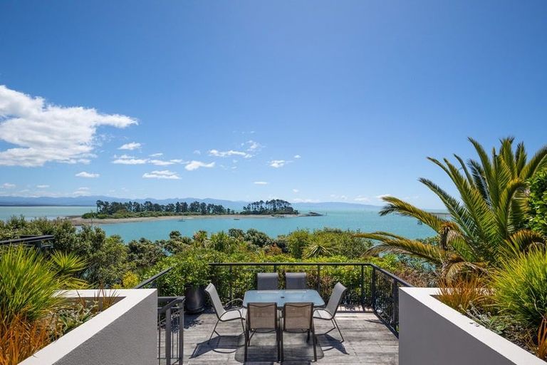 Photo of property in 395 Wakefield Quay, Stepneyville, Nelson, 7010