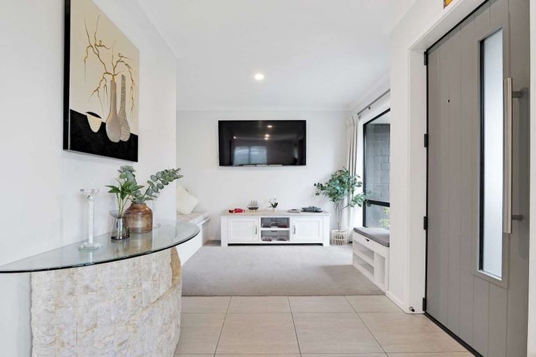 Photo of property in 10b Basley Road, Owhata, Rotorua, 3010