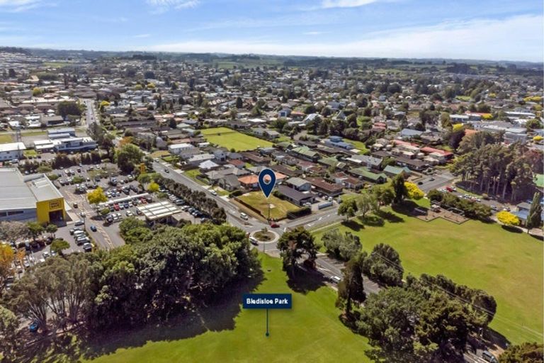 Photo of property in 77 Queen Street, Pukekohe, 2120