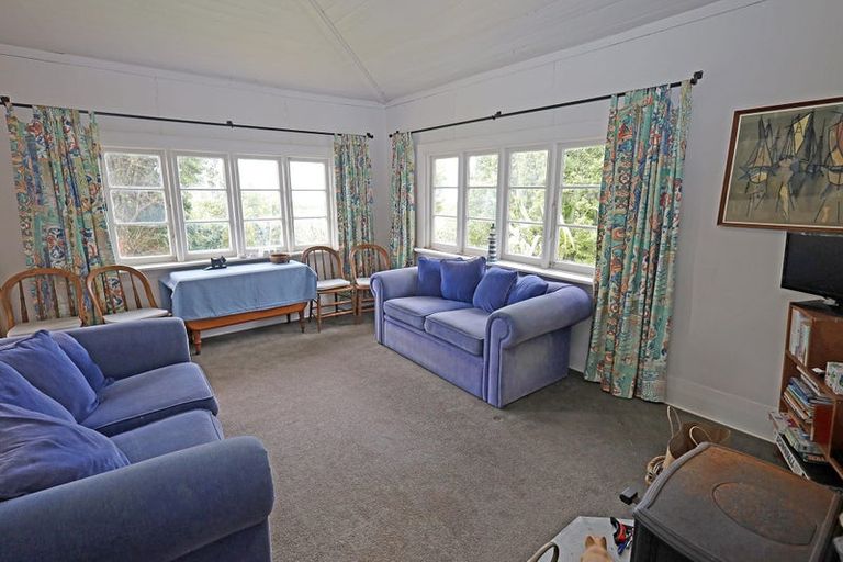 Photo of property in 1 Peace Street, Taieri Beach, Taieri Mouth, 9091