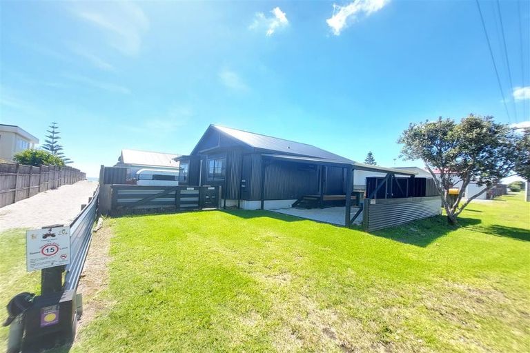 Photo of property in 541a Pukehina Parade, Pukehina, Te Puke, 3189