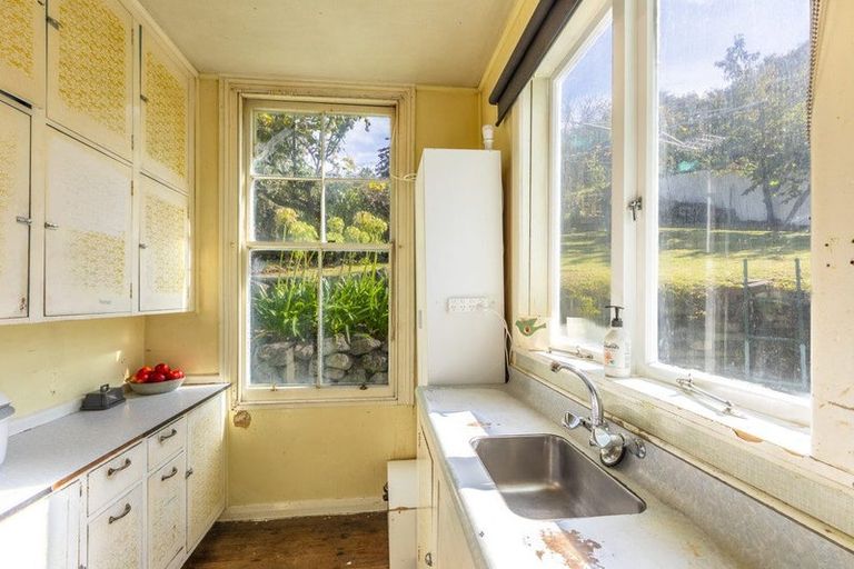 Photo of property in 43 Havelock Road, Hospital Hill, Napier, 4110