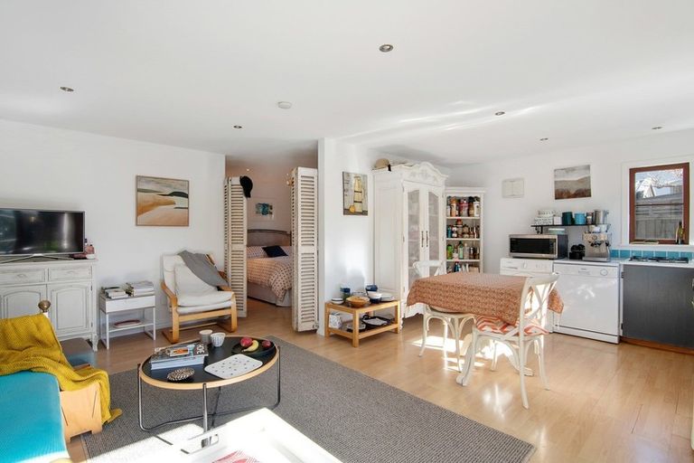 Photo of property in 32 Tahi Street, Mapua, 7005