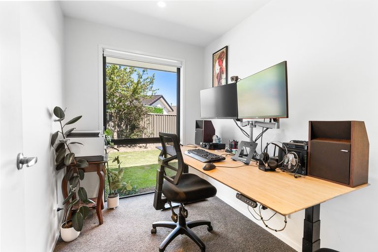 Photo of property in 21 Caledonia Drive, Mosgiel, 9024