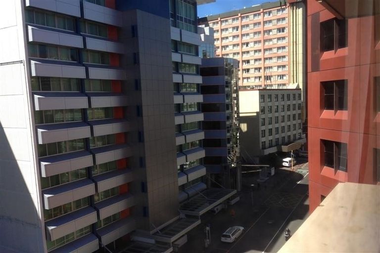 Photo of property in Terrace Tower Apartments, 7b/126 The Terrace, Wellington Central, Wellington, 6011