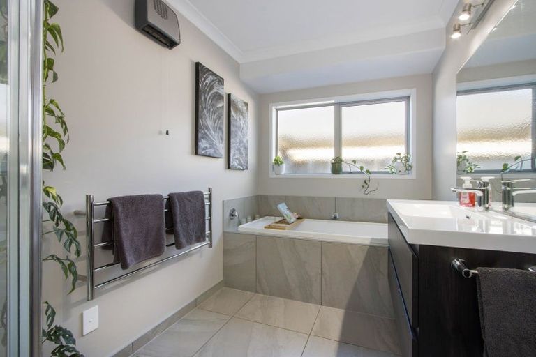 Photo of property in 30 Uretara Drive, Katikati, 3129