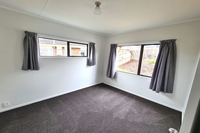 Photo of property in 16 Southview Place, Wattle Downs, Auckland, 2102