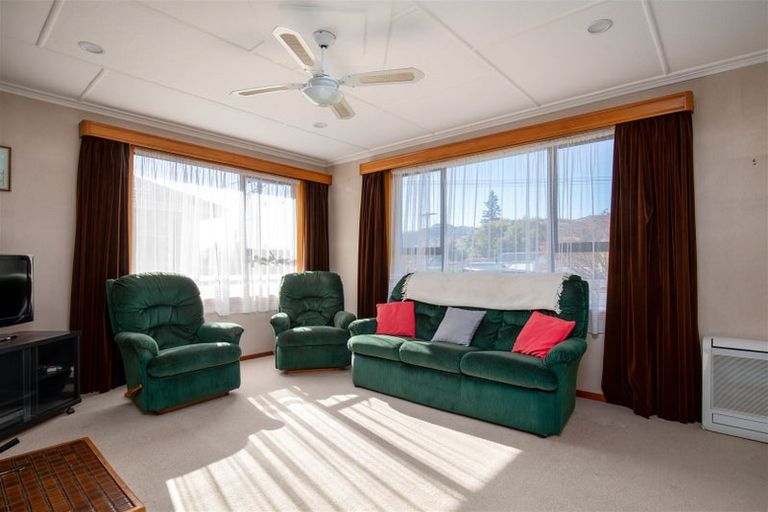 Photo of property in 19 Smith Street, Roxburgh, 9500