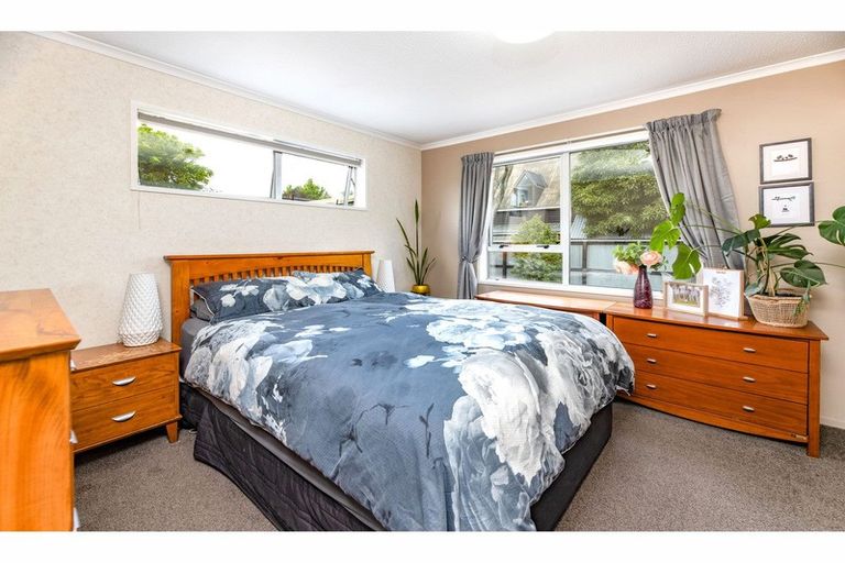 Photo of property in 2 Thorne Place, Rangiora, 7400
