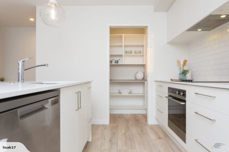 Photo of property in 41 Saint Pauls Drive, Brookfield, Tauranga, 3110