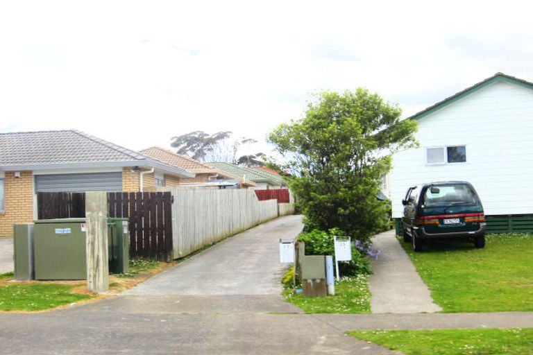 Photo of property in 37 Robert Skelton Place, Clendon Park, Auckland, 2103