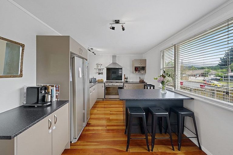 Photo of property in 51 Gillespies Road, Birchville, Upper Hutt, 5018