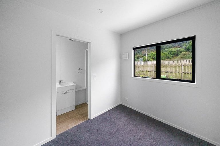 Photo of property in 51 Gillespies Road, Birchville, Upper Hutt, 5018