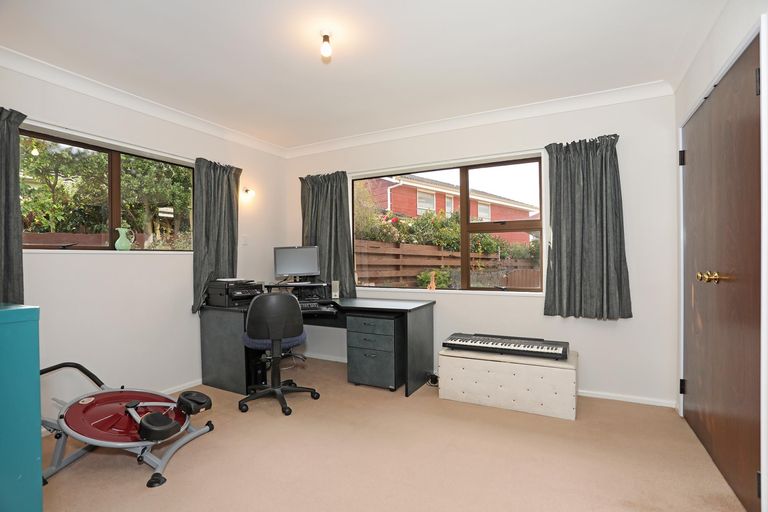 Photo of property in 49 Rennie Avenue, Milson, Palmerston North, 4414
