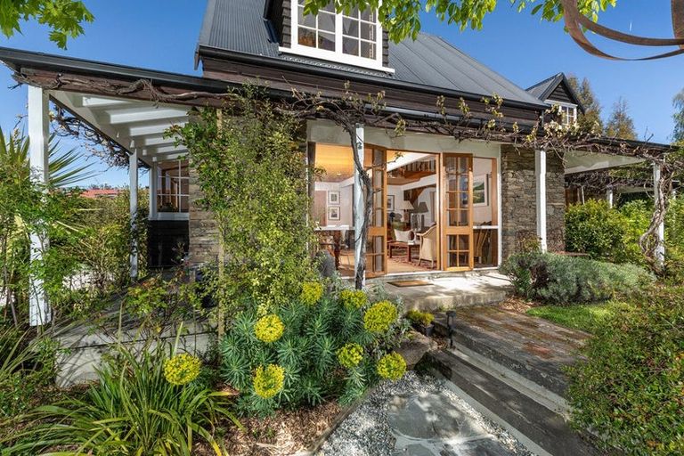 Photo of property in 9 Hunter Crescent, Wanaka, 9305