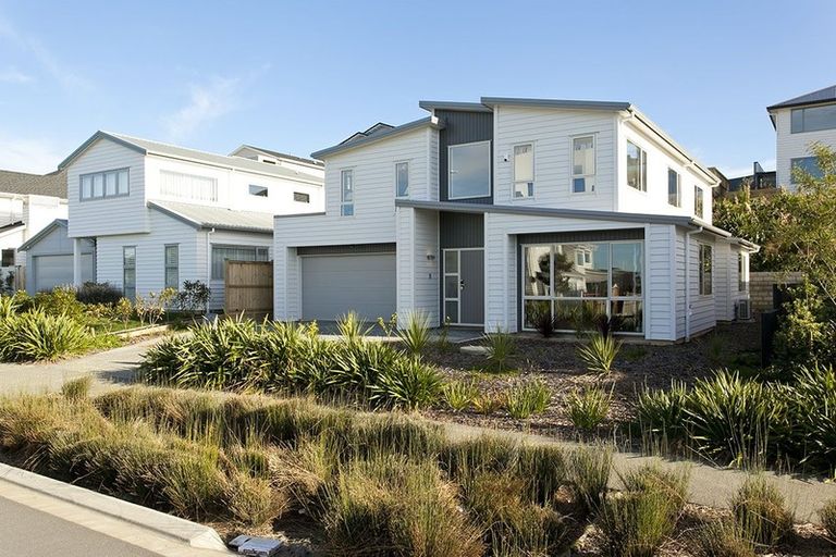 Photo of property in 3 Tuangi Street, Long Bay, Auckland, 0630