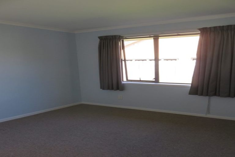Photo of property in 22 Max Short Drive, Pukekohe, 2120