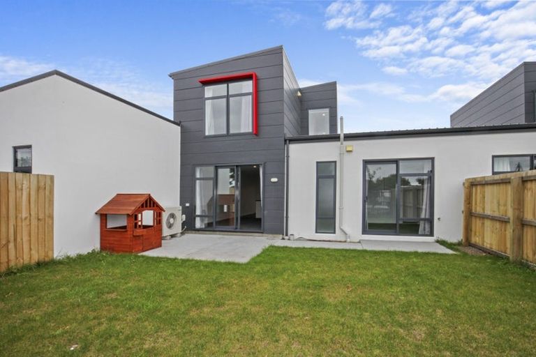 Photo of property in 105 Manakura Street, Russley, Christchurch, 8042