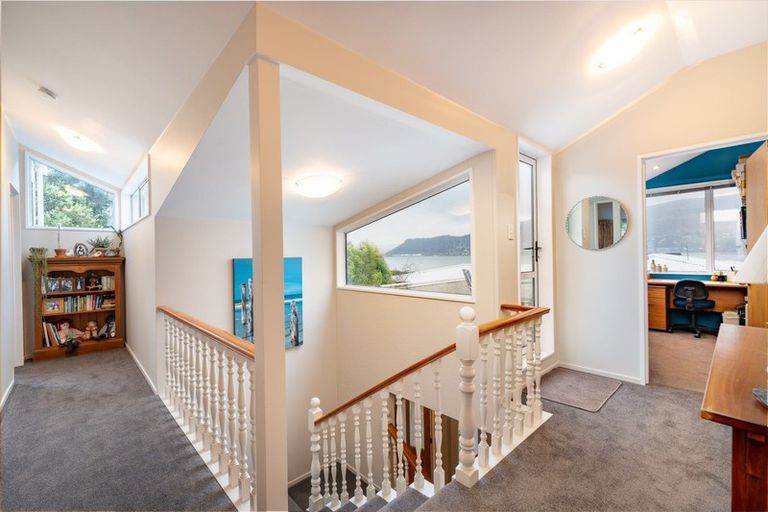 Photo of property in 6 Rosehill Road, Macandrew Bay, Dunedin, 9077
