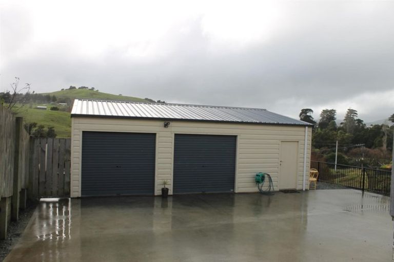 Photo of property in Hurndall Street East, Maungaturoto, 0520