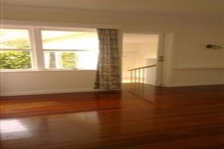 Photo of property in 47 College Road, Northcote, Auckland, 0627