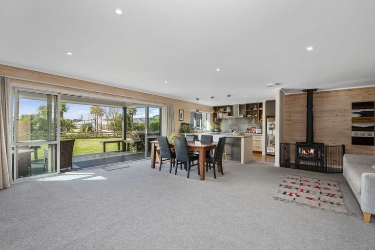 Photo of property in 20 Montgomery Crescent, Kinloch, Taupo, 3377