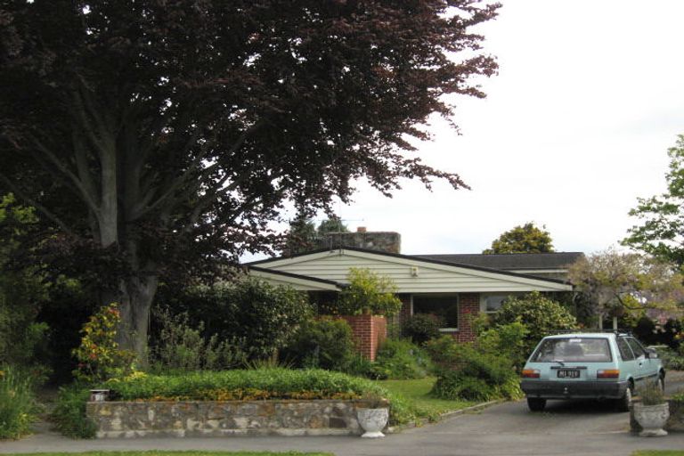 Photo of property in 29 Hadlow Place, Burnside, Christchurch, 8041